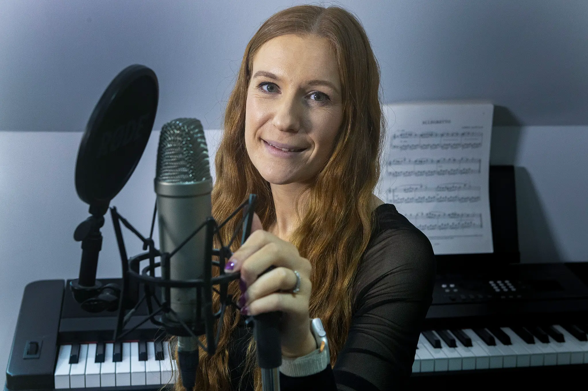 First Featured Artist on AON: THE GATHERING. Adele Henderson's Version of Foggie Goes Live on 8th May